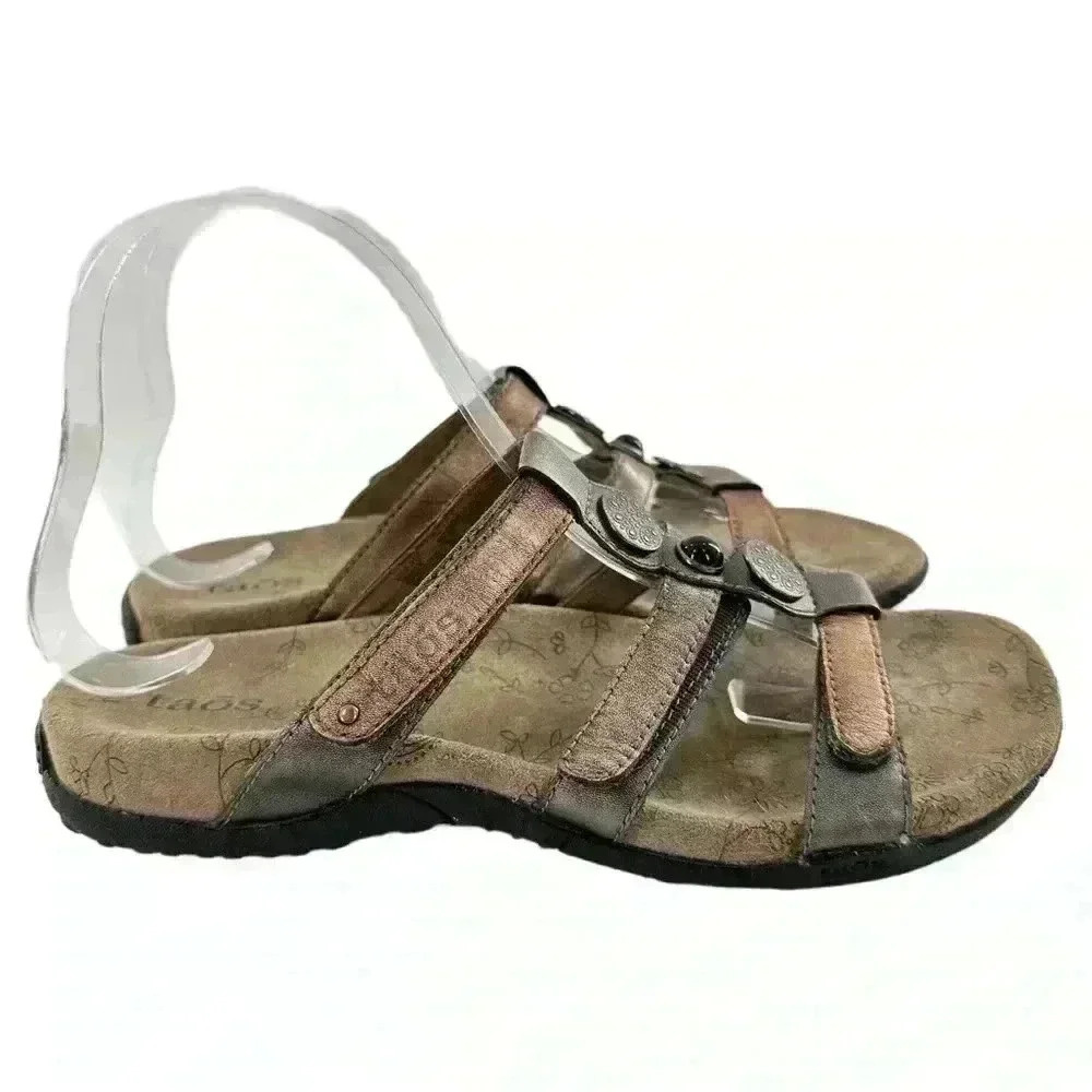 Taos womens sandals size 7 bronze leather metallic gem 
Footbed